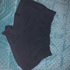 Lululemon Swell Chaser Short 2”
